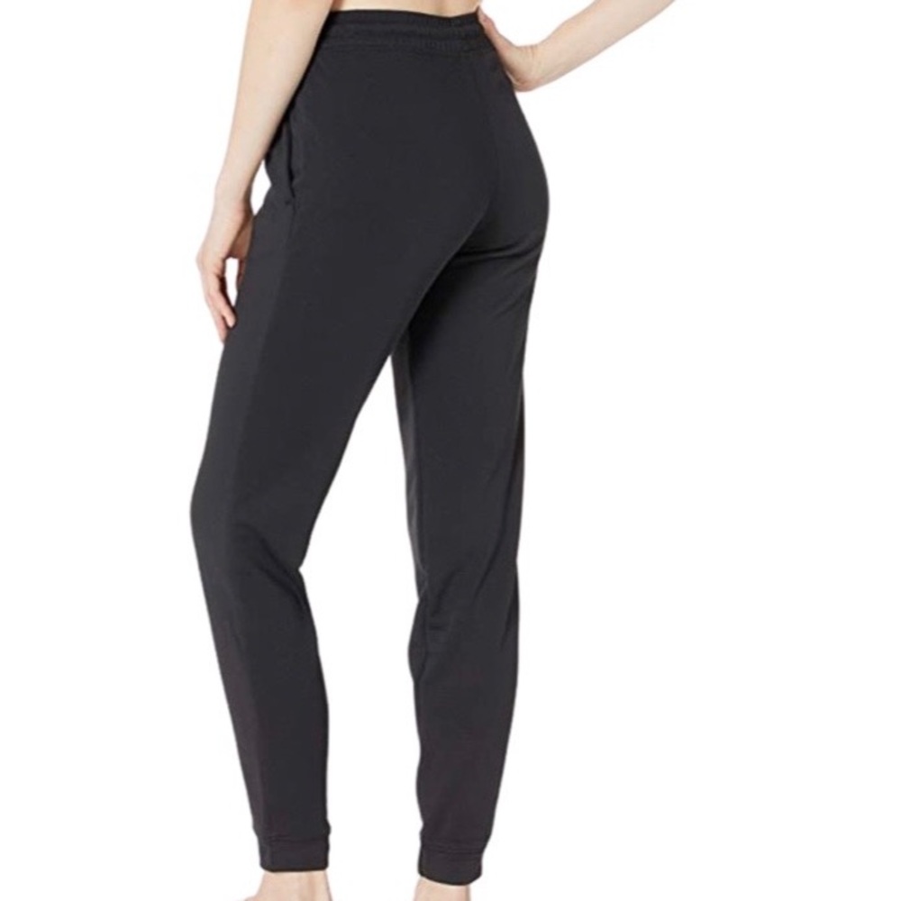 ASICS Womens French Terry Jogger Size 2XL. Black. NWT.